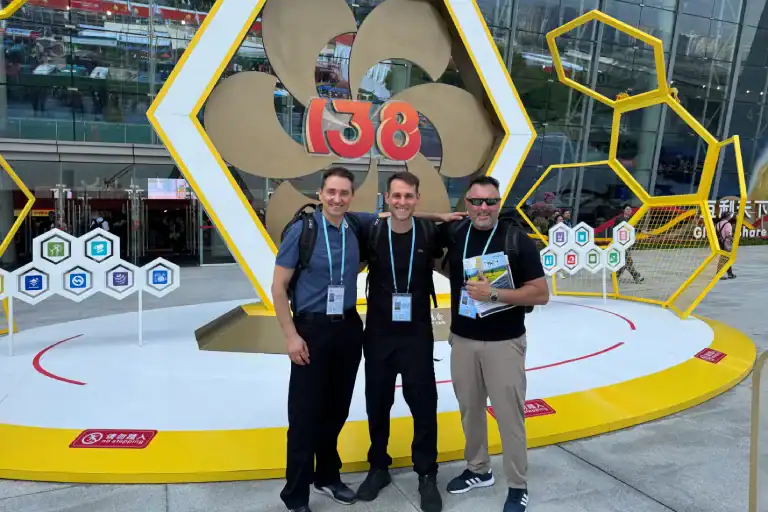 Equipo de Indigo Travel acompañando a empresas argentinas en la Feria de Cantón 2025